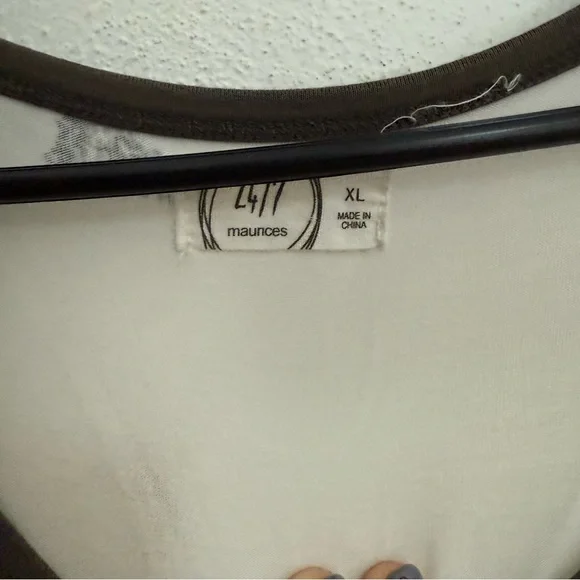 Maurices Olive Green Star Print Short Sleeve Tee - Picture 7 of 7